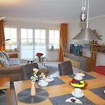 Seeschloss, App 03, Direkt An Der Strandpromenade, Toplage Apartman Binz