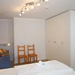 Seeschloss, App 03, Direkt An Der Strandpromenade, Toplage Apartman