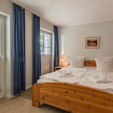 Seeschloss, App 03, Direkt An Der Strandpromenade, Toplage Apartment