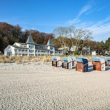 Apartment Seeschloss, App 03, Direkt An Der Strandpromenade, Toplage Binz