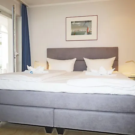 Seeschloss, App 03, Direkt An Der Strandpromenade, Toplage 아파트